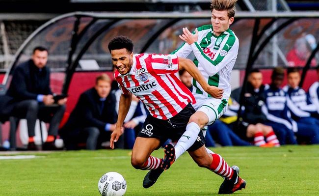 在紧张的对 在紧张的对