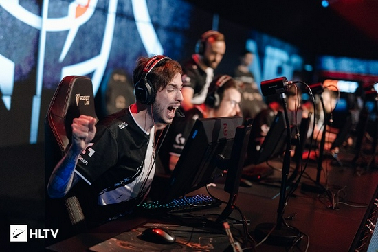 路有更多选 路有更多选