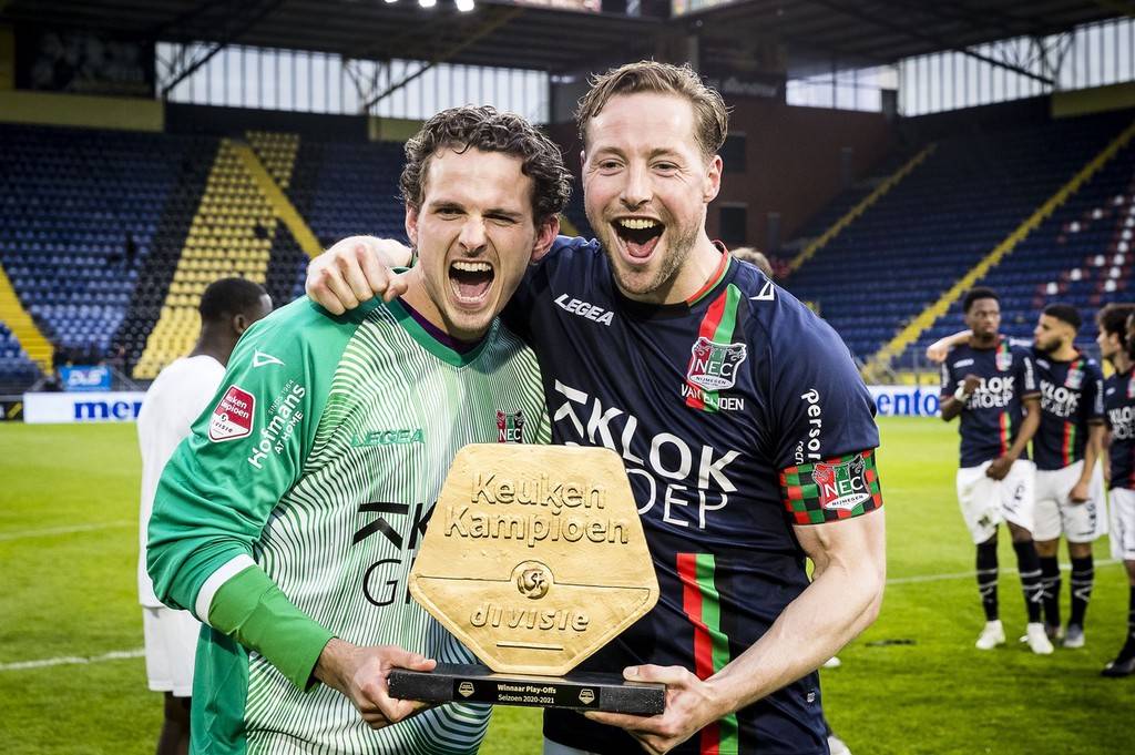 是职业选手 是职业选手